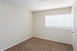 2358 Mabee Ct, Henderson, Nv 89074 in Henderson, NV (Photo 10 of 12)