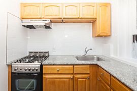 House For Rent in San Francisco, CA (Photo 3 of 9)