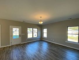 Beautiful Home For Rent. 125 White Oak Cir, Lincoln, Al 35096 in Lincoln, AL (Photo 5 of 12)