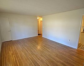 1901 Buttercup Dr, Hoover, Al 35226  Nice House in Hoover, AL (Photo 3 of 7)