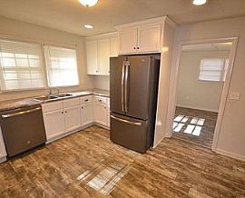 1901 Buttercup Dr, Hoover, Al 35226  Nice House in Hoover, AL (Photo 6 of 7)