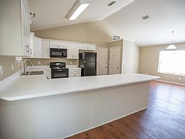 209 Summerfield Ct, Foley, Al 36535 in Foley, AL (Photo 4 of 12)