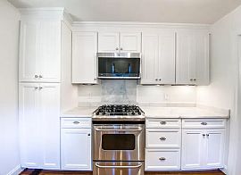 521 Poinciana Dr, Birmingham, Al 35209 in Birmingham, AL (Photo 6 of 12)