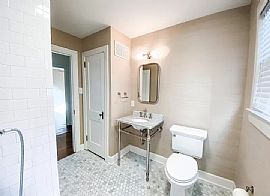 521 Poinciana Dr, Birmingham, Al 35209 in Birmingham, AL (Photo 9 of 12)