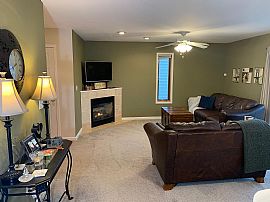 Beautiful Home  in Lake Geneva, WI (Photo 3 of 12)