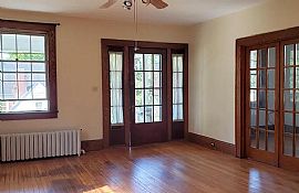 215 Crawford St, Beckley, Wv 25801 in Beckley, WV (Photo 2 of 8)