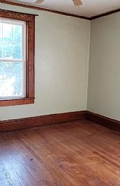 215 Crawford St, Beckley, Wv 25801 in Beckley, WV (Photo 6 of 8)