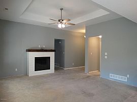 House For Rent in Jefferson City, MO (Photo 10 of 12)