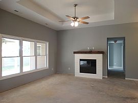 House For Rent in Jefferson City, MO (Photo 11 of 12)