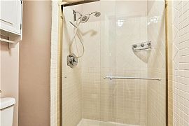 House For Rent in Ballwin, MO (Photo 11 of 12)