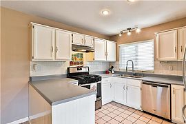 House For Rent in Ballwin, MO (Photo 4 of 12)