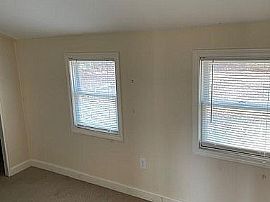 849 Carrs Pond Rd, East Greenwich, Ri 02818 in East Greenwich, RI (Photo 3 of 10)