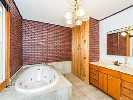 House For Rent in Asheville, NC (Photo 6 of 10)