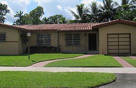 4020 Sw 5th Ter, Coral Gables, Fl 33134 in Coral Gables, FL
