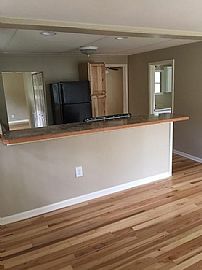 Beautiful Home  in Lake Geneva, WI (Photo 3 of 9)