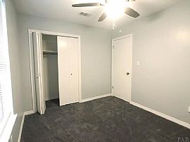 6616 Greenwell St, Pensacola, Fl 32526 in Pensacola, FL (Photo 8 of 12)