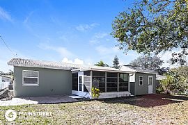 6935 301st Ave N, Clearwater, Fl 33761 in Clearwater, FL (Photo 8 of 8)