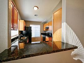 7043 N 28th Ave, Phoenix in Phoenix, AZ (Photo 3 of 12)