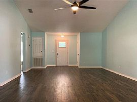 300 N Hickory St, Foley, Al 36535 in Foley, AL (Photo 3 of 12)
