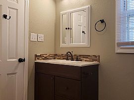 1502 Fairway Dr Se, Decatur, Al 35601 in Decatur, AL (Photo 10 of 12)