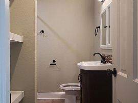 1502 Fairway Dr Se, Decatur, Al 35601 in Decatur, AL (Photo 7 of 12)