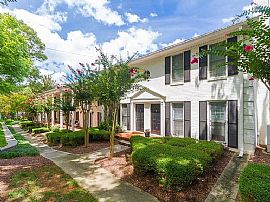 1101 Collier Rd Nw Apt A7, Atlanta, Ga in Atlanta, GA (Photo 2 of 11)