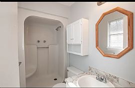 1135 Oak Shadow Cir Ne, Birmingham, Al 35215 in Birmingham, AL (Photo 8 of 12)