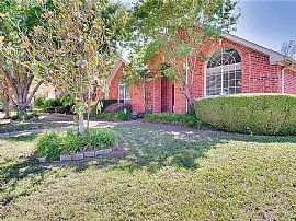 1023 Essex Dr This Spacious 4 Bedroom, 2 Living in Cedar Hill, TX
