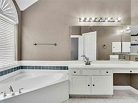 1023 Essex Dr This Spacious 4 Bedroom, 2 Living in Cedar Hill, TX (Photo 4 of 5)