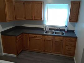 1113 28th St, Huntington, Wv 25705 in Huntington, WV (Photo 6 of 12)