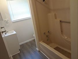 1113 28th St, Huntington, Wv 25705 in Huntington, WV (Photo 8 of 12)