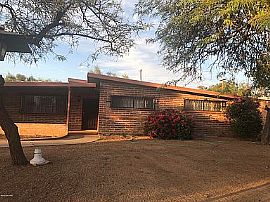 6941 E Luana Dr, Tucson, Az 85710 in Tucson, AZ (Photo 4 of 6)