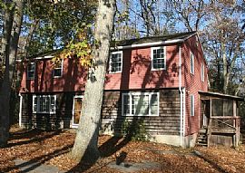 174 Cedar Swamp Rd, Storrs Mansfield, Ct 06268 in Storrs Mansfield, CT