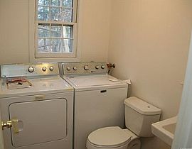 174 Cedar Swamp Rd, Storrs Mansfield, Ct 06268 in Storrs Mansfield, CT (Photo 5 of 8)