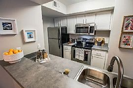 3701 Winkler Ave, Fort Myers, Fl 33916 in Fort Myers, FL (Photo 3 of 8)