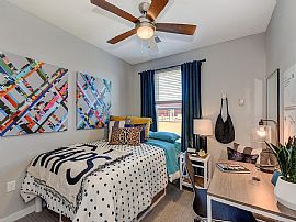 Student Housing  in Sacramento, CA (Photo 7 of 9)