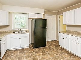 844 Vanderbilt St, Birmingham, Al 35206 in Birmingham, AL (Photo 7 of 12)