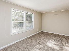 844 Vanderbilt St, Birmingham, Al 35206 in Birmingham, AL (Photo 8 of 12)