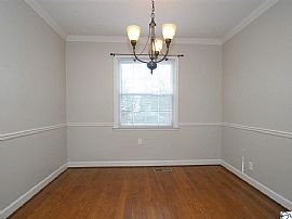 2010 Princeton Blvd Sw, Huntsville, Al 35801 in Huntsville, AL (Photo 4 of 12)