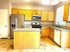 9771 Ridgebluff Ave, Las Vegas, Nv 89148 in Las Vegas, NV (Photo 3 of 6)