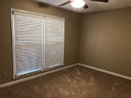 2151 Noel Dr Sw, Huntsville, Al 35803 in Huntsville, AL (Photo 7 of 12)