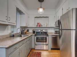 125 Lorena Ln, Mountain Brk, Al 35213 in Crestline, AL (Photo 5 of 12)