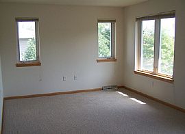 6105 White Pine Way, Fitchburg, Wi 53719 in Fitchburg, WI (Photo 6 of 11)