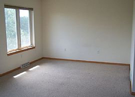 6105 White Pine Way, Fitchburg, Wi 53719 in Fitchburg, WI (Photo 7 of 11)