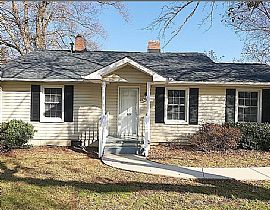 824 Chick Springs Rd, Taylors, Rent 650 Deposit 650 Total 1300 in Taylors, SC