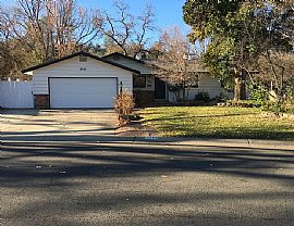 6542 Paso Dr, Redding, Ca Rent 800 Deposit 800 Total 1600 in Redding, CA