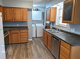 5540 Fenwick Dr, Toledo, Oh 43623 Rent$500 Anddep$500 in Toledo, OH (Photo 3 of 5)