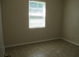 4216 W Avenida De Golf, Pace, Fl 32571 in Pace, FL (Photo 7 of 12)