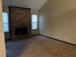 3743 Donovan Dr Apt D, Tallahassee, Fl 32309 in Tallahassee, FL