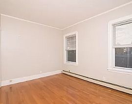 Peaceful 4 Bedroom House For Family. 11105 Sweetwater Path, Sai in Saint Paul, MN (Photo 10 of 11)